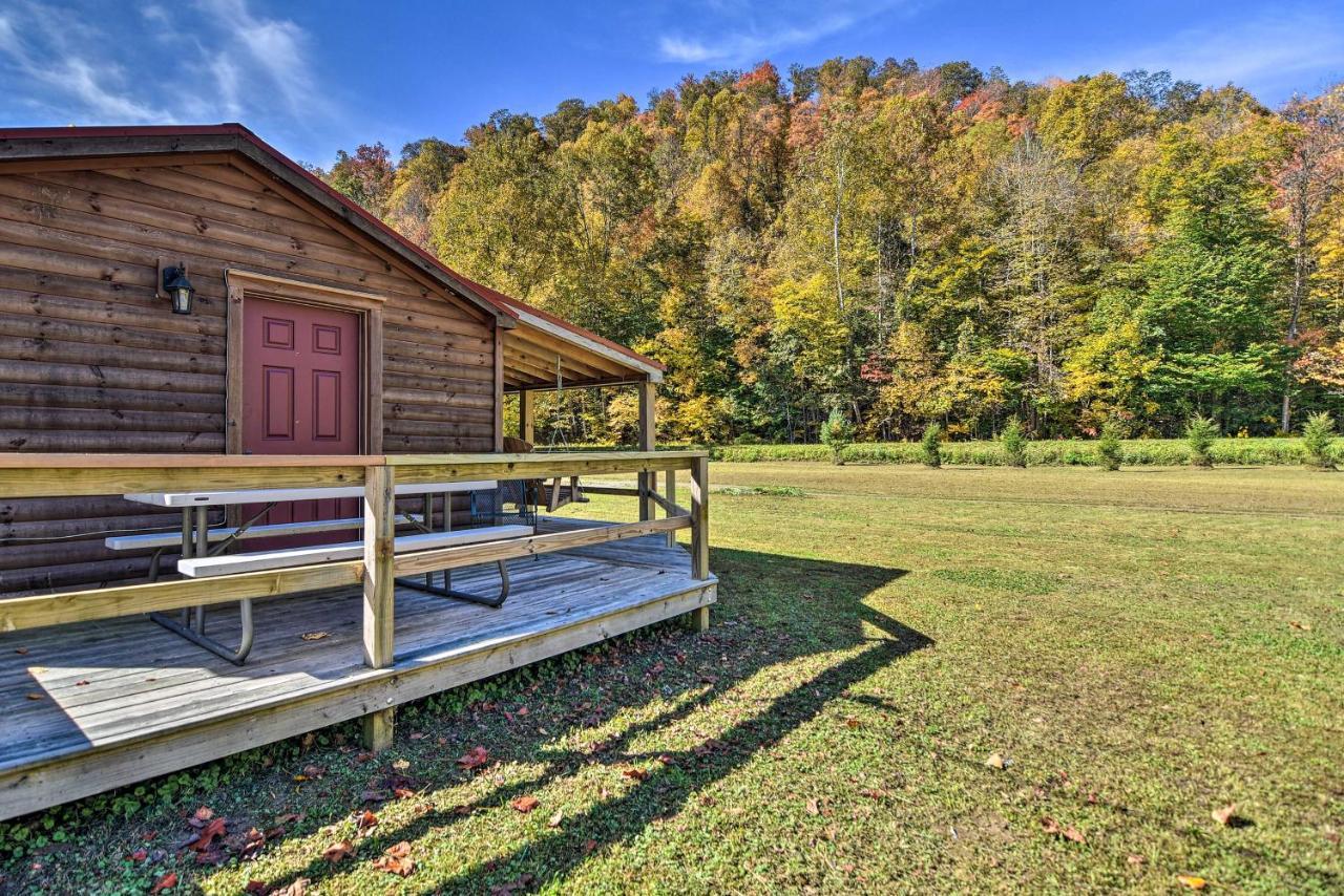 Pet-Friendly Cabin With Fire Pit And River Access! Parsons Exterior photo