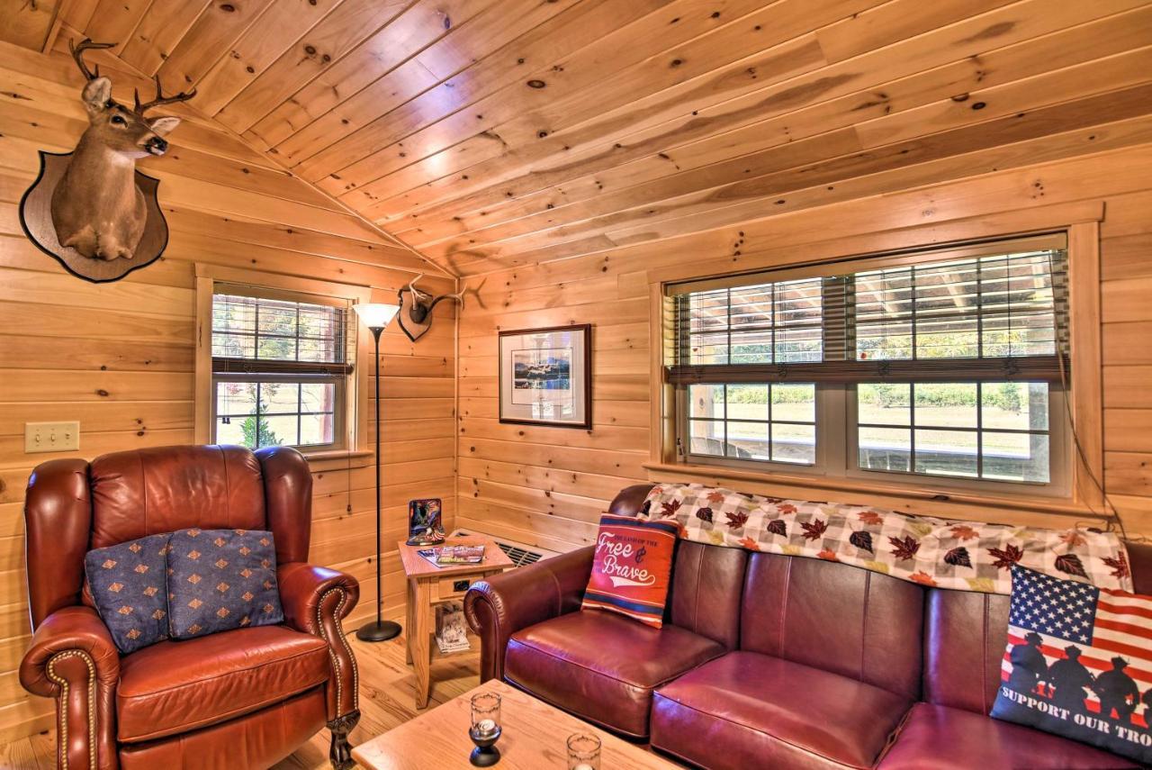Pet-Friendly Cabin With Fire Pit And River Access! Parsons Exterior photo