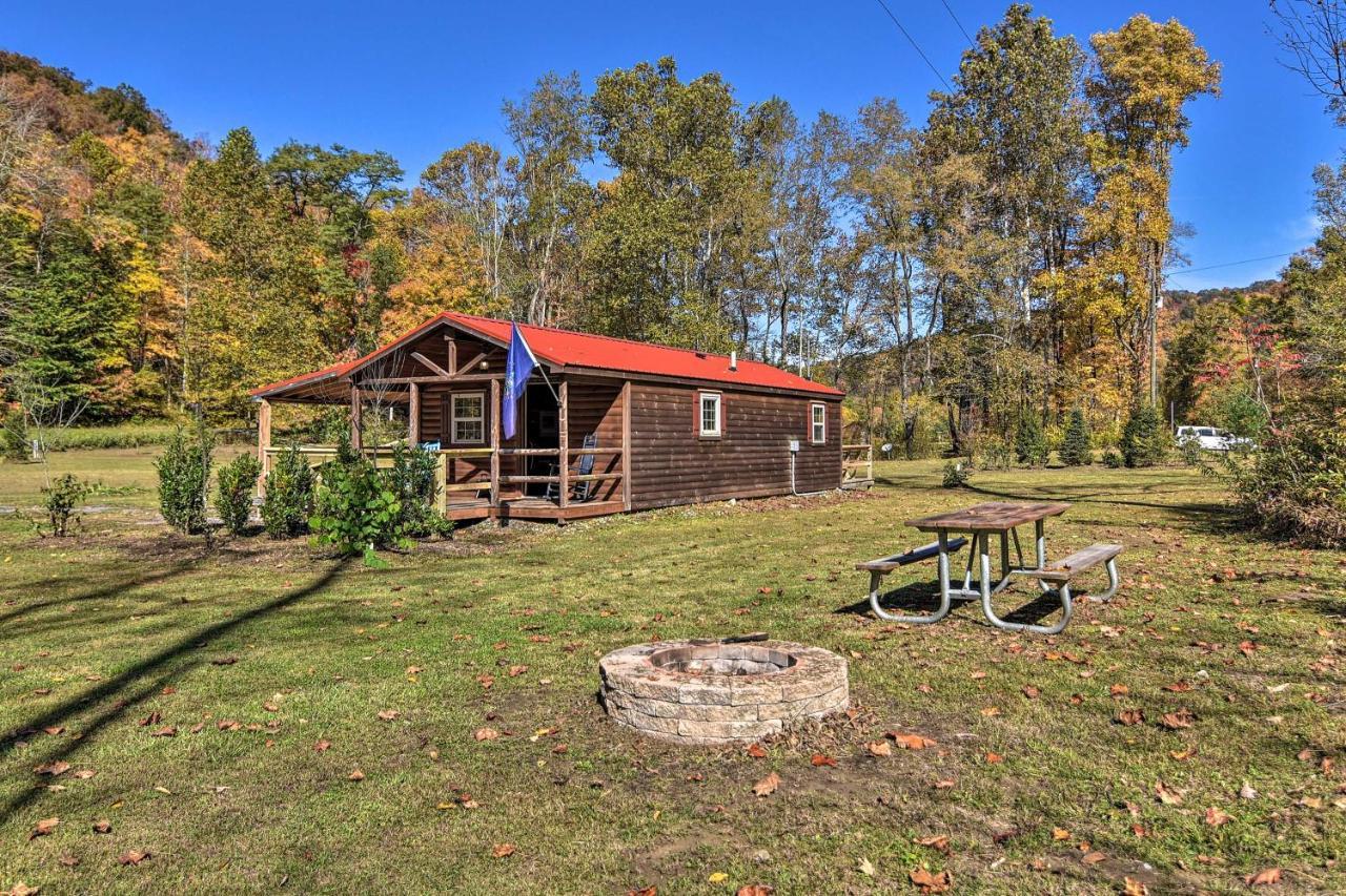 Pet-Friendly Cabin With Fire Pit And River Access! Parsons Exterior photo