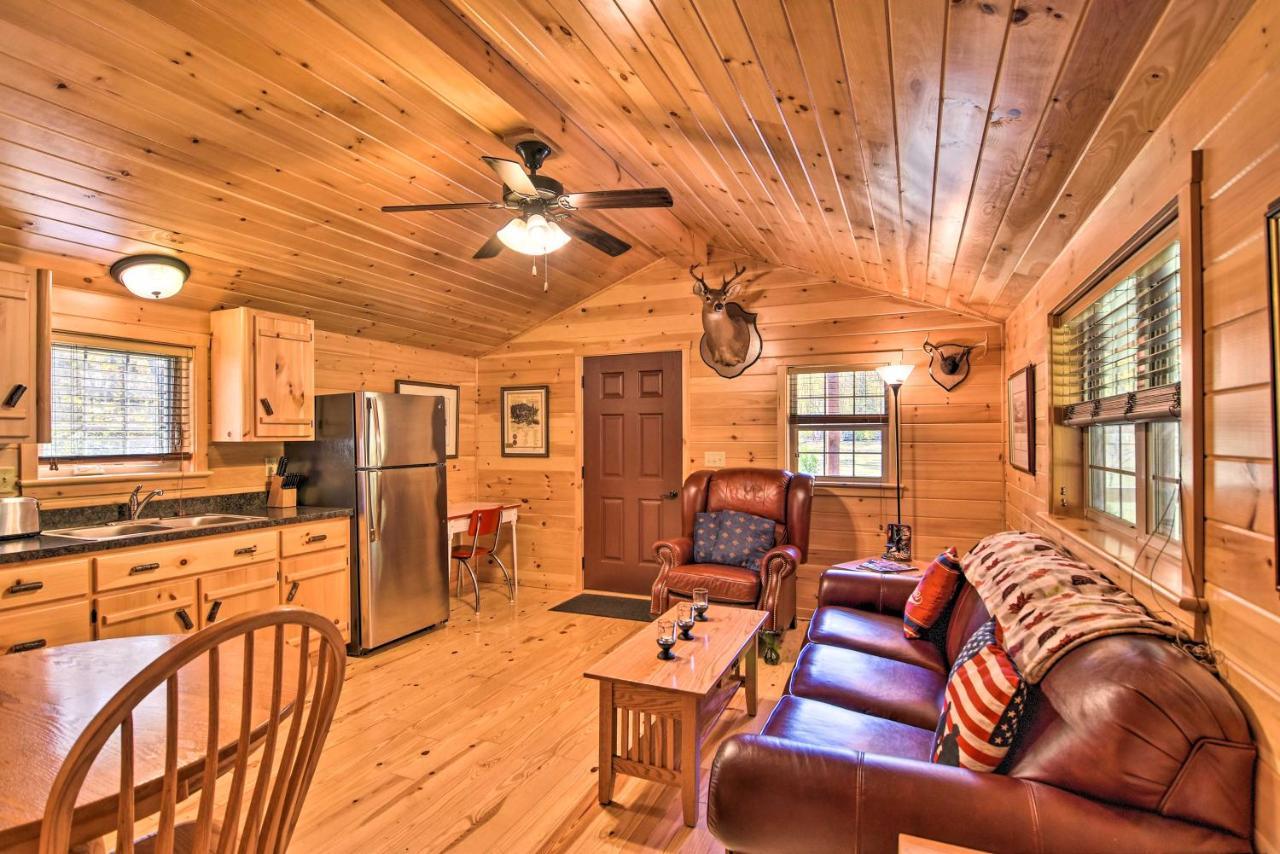 Pet-Friendly Cabin With Fire Pit And River Access! Parsons Exterior photo